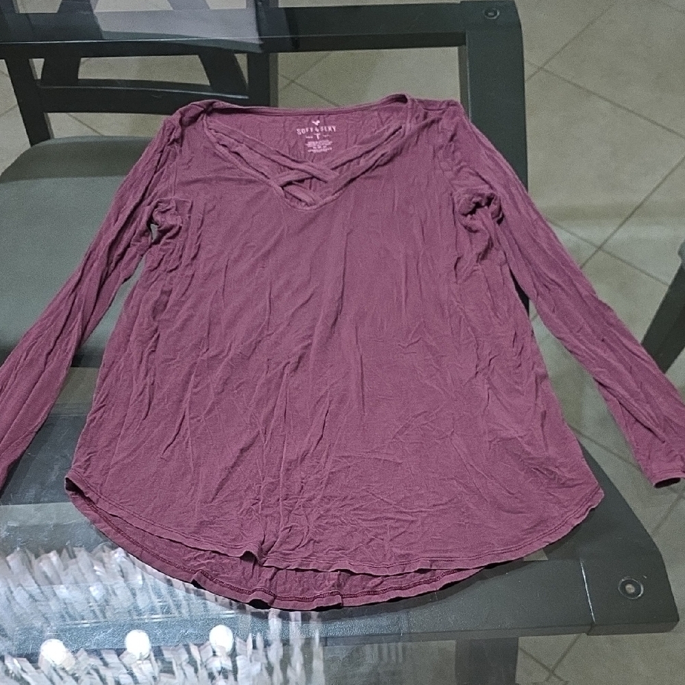 American Eagle Outfitters Mauve Long Sleeve Tee